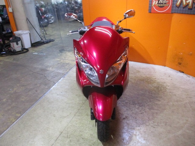 純正カスタムモデルのＳＳですからフェイスも純正でかっこいいＳＳ一体型フェイス！これはかっこいい！！